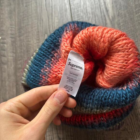 Ombré Striped Knit Supreme New York Winter Beanie Hat Cap - Picture 6 of 8